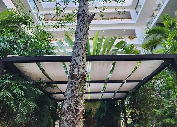 Stunning 1 Bdrm Gym-pool 10 Min To The & Quinta Av Apartamento